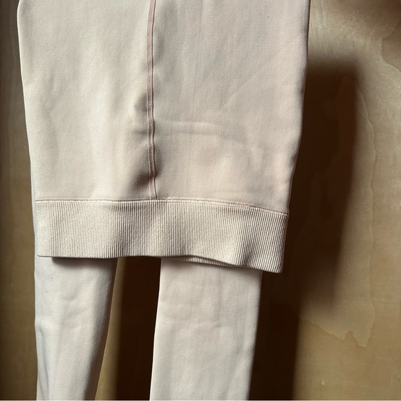 Fleece Lined Nude Color Pantyhose - Picture 3 of 4